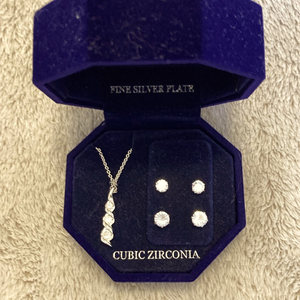 Cubic zirconia necklace with earrings